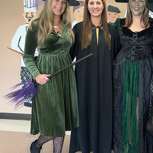 Dresses & Skirts - Green velvet dress